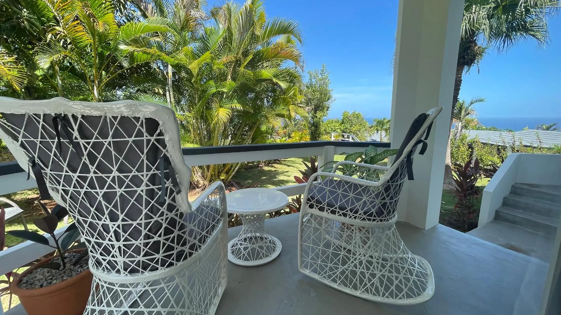 Catalina, Cabrera Oceanview Multi 2 Bd 2 Bath Condo Units With Balcony And Pool Apartament