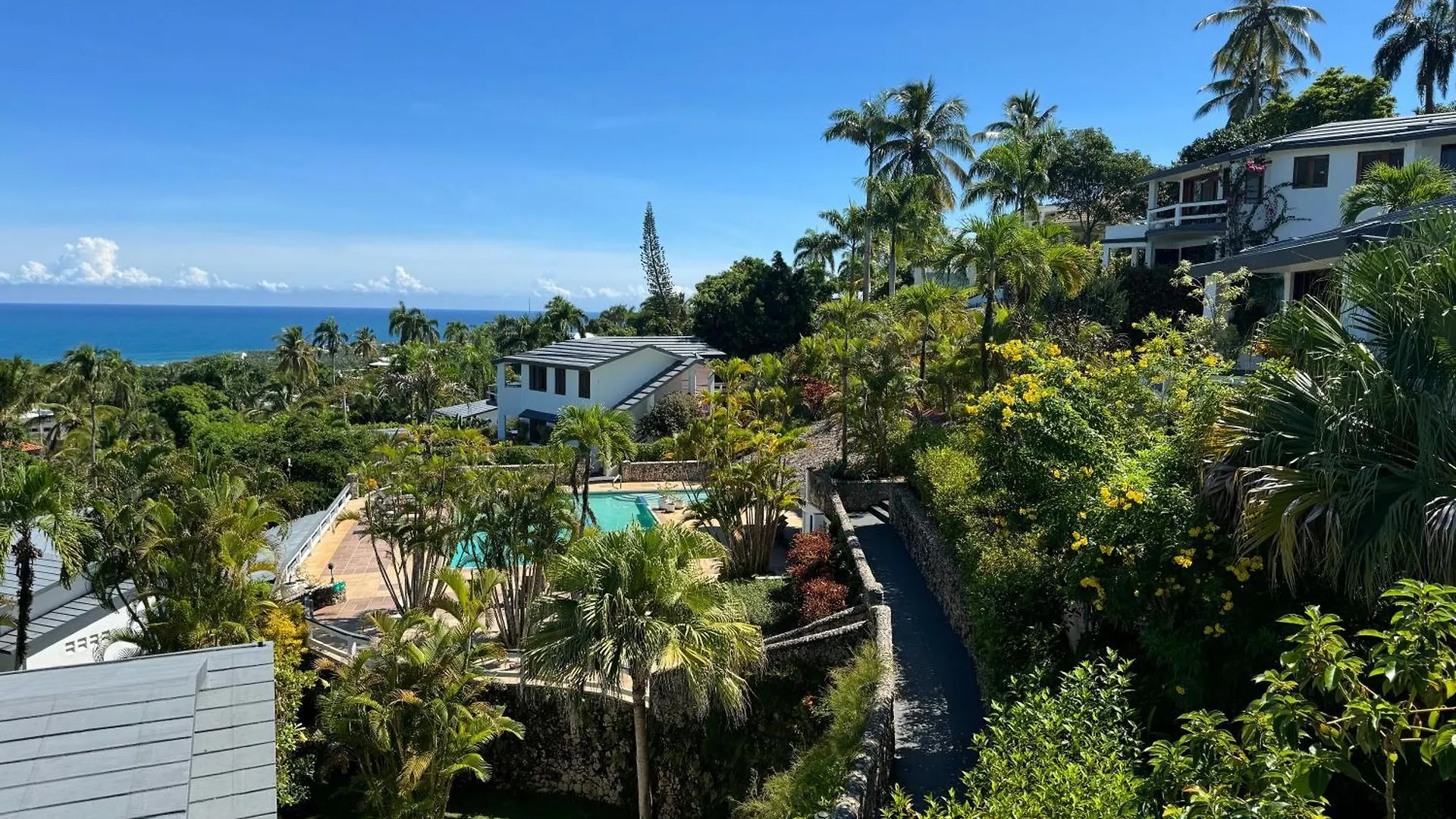 Catalina, Cabrera Oceanview Multi 2 Bd 2 Bath Condo Units With Balcony And Pool